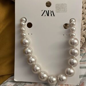 NWT- Zara- Maxi Pearl Necklace